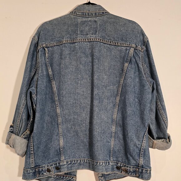 Vintage Levi's Denim Jacket - Picture 2 of 4